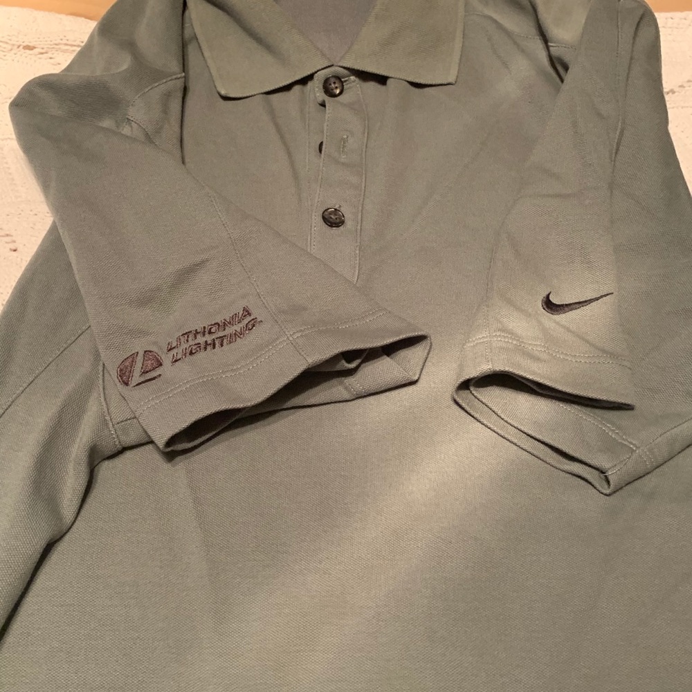 Men’s Nike golf shirt